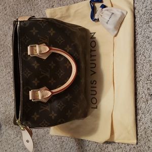 Auth Louis Vuitton Speedy 25